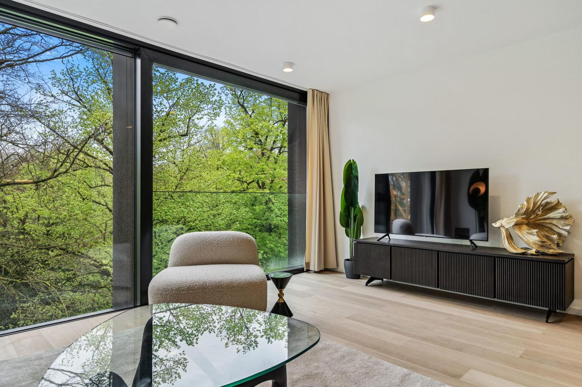 Spacious 6Th-Floor Gem: Modernity Meets Comfort ルクセンブルク エクステリア 写真